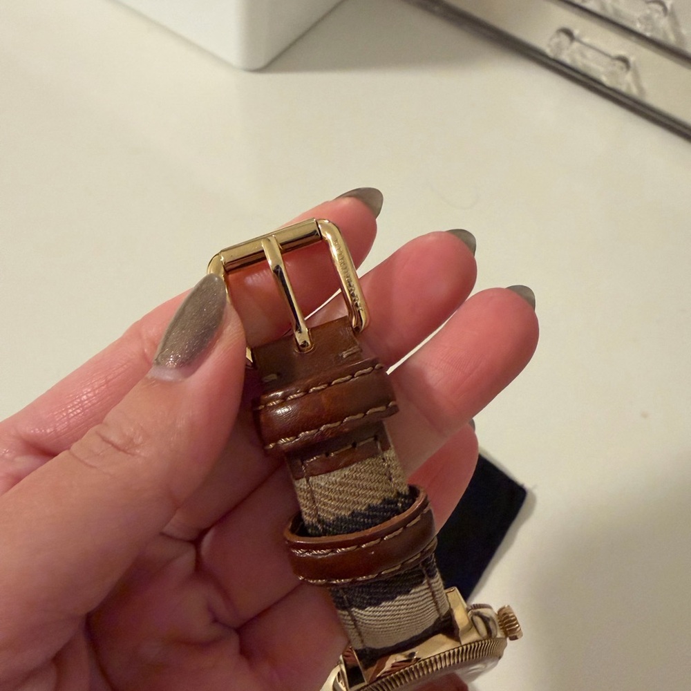 Burberry Watch - Picture 4 of 5